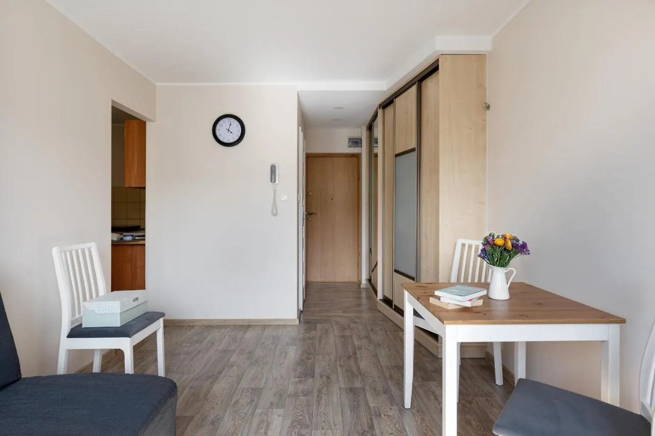 Initium Rooms - Apartament - Tysiaclecia 23B Gdańsk 0*,